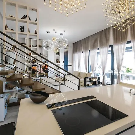 Cozy In With Jacuzzi Holiday home *