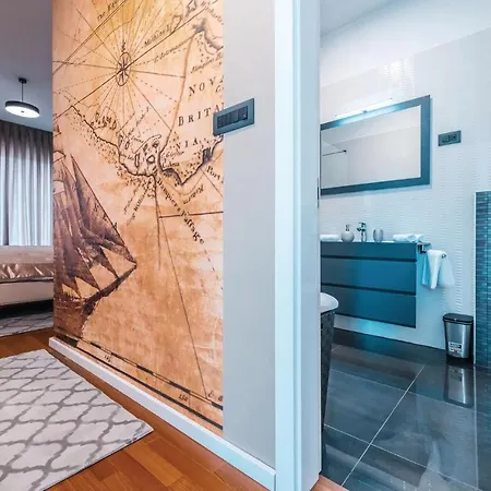 Holiday home Cozy In With Jacuzzi *